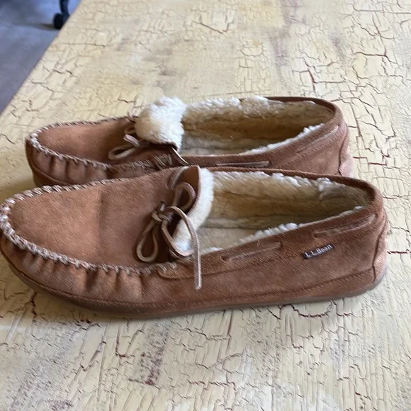 Gently used Mens LL bean slippers size 13 medium - Picture 4 of 11
